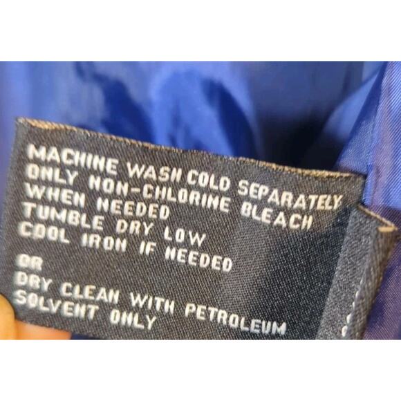 London Fog Women's Purple Raincoat Size Medium Button up/Belted85 - Picture 8 of 9